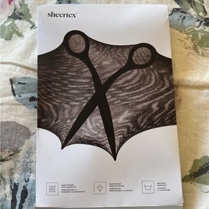 Brande new sheertex tights xl